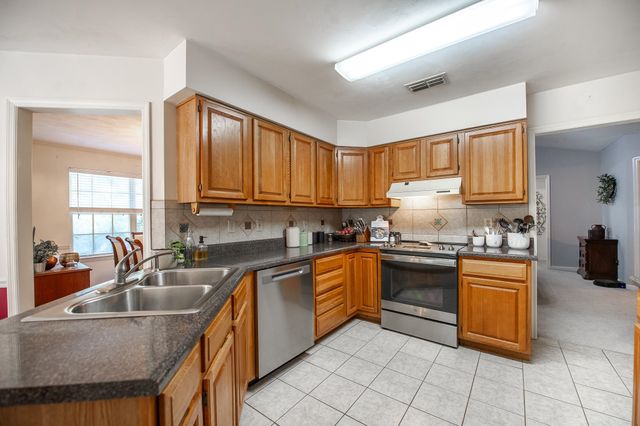 3577 Stowe Trace, Tallahassee, FL 32309