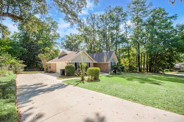 3577 Stowe Trace, Tallahassee, FL 32309