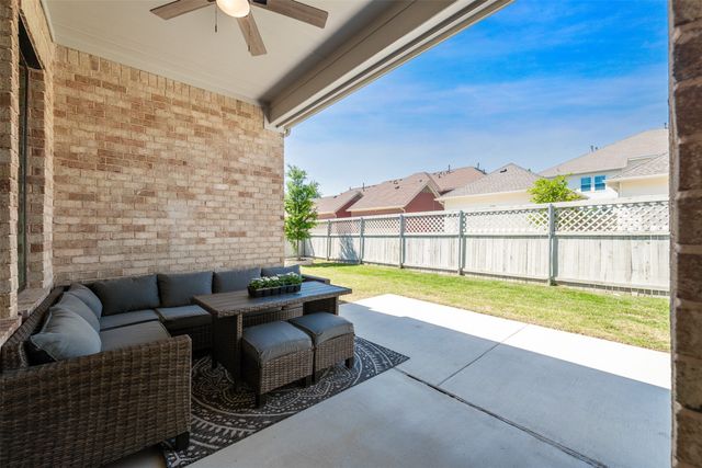 2704 Little Wonder Lane, Northlake, TX 76247