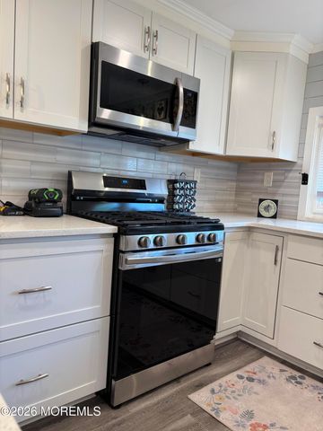 42 Douglas Drive, Jackson, NJ 08527