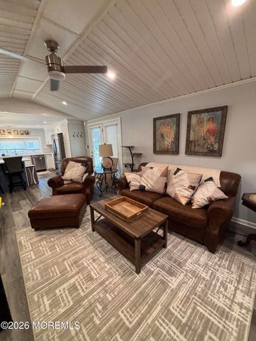 42 Douglas Drive, Jackson, NJ 08527