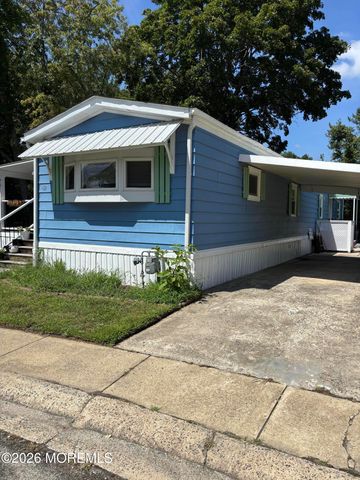 42 Douglas Drive, Jackson, NJ 08527