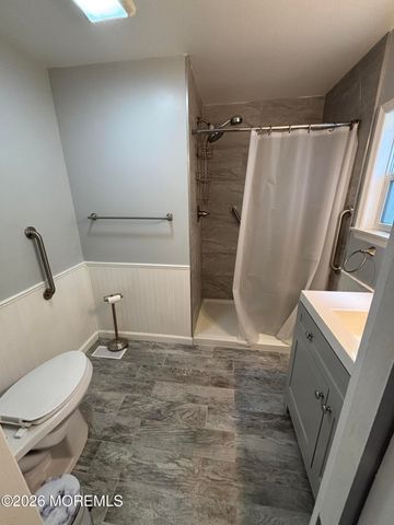 42 Douglas Drive, Jackson, NJ 08527