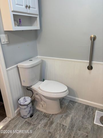 42 Douglas Drive, Jackson, NJ 08527