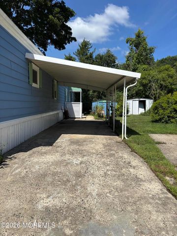 42 Douglas Drive, Jackson, NJ 08527