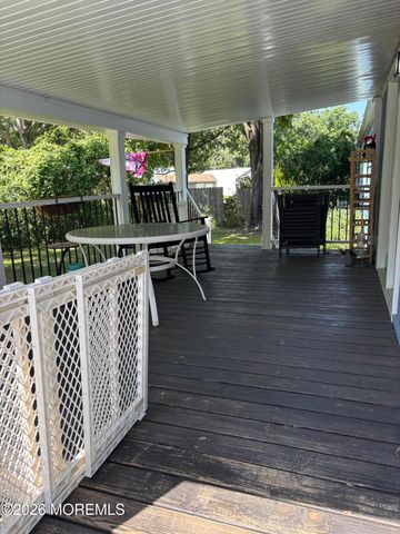 42 Douglas Drive, Jackson, NJ 08527