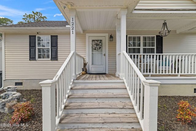 1221 Maple Road, Southport, NC 28461