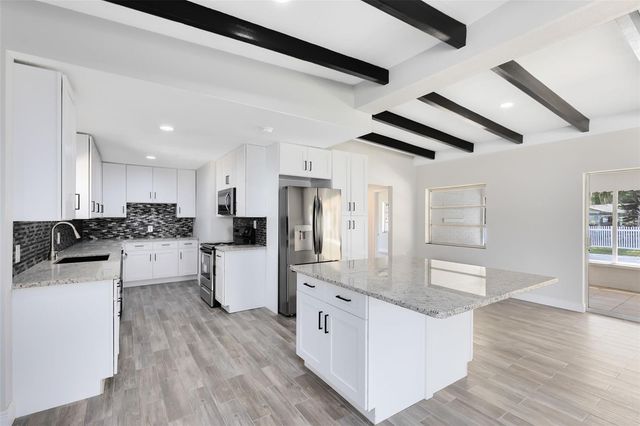 35614 CEDAR LANE, Leesburg, FL 34788