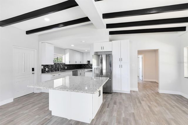 35614 CEDAR LANE, Leesburg, FL 34788