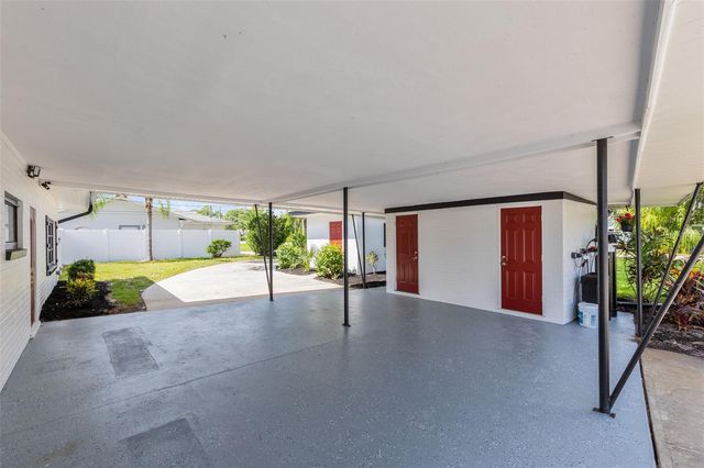 35614 CEDAR LANE, Leesburg, FL 34788