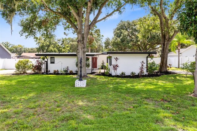 35614 CEDAR LANE, Leesburg, FL 34788