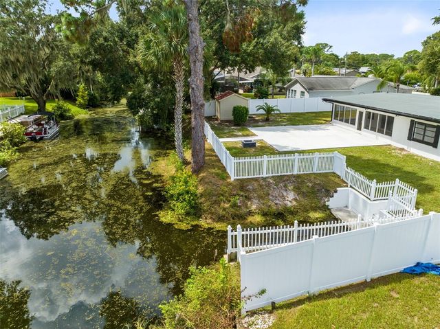 35614 CEDAR LANE, Leesburg, FL 34788