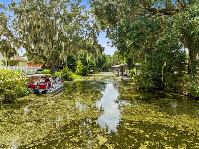 35614 CEDAR LANE, Leesburg, FL 34788