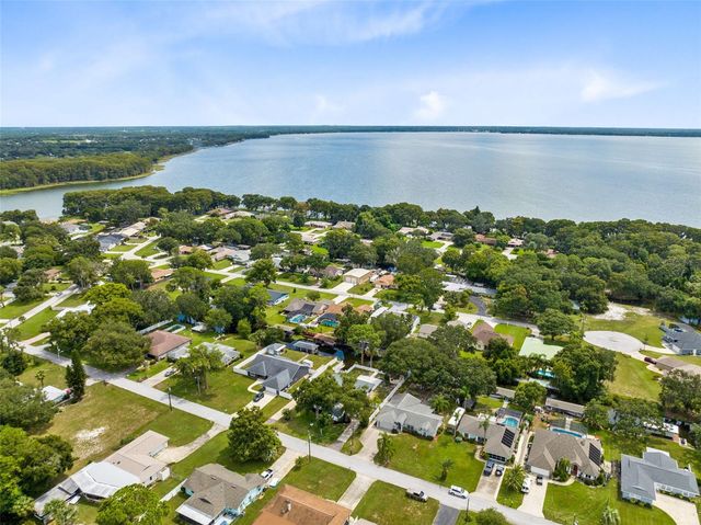 35614 CEDAR LANE, Leesburg, FL 34788