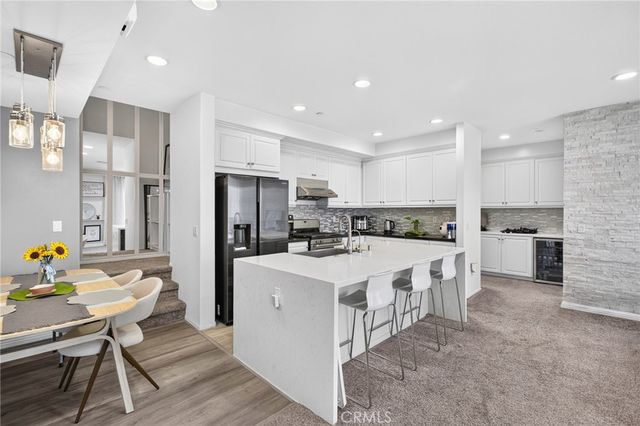 596 Katy, Upland, CA 91786