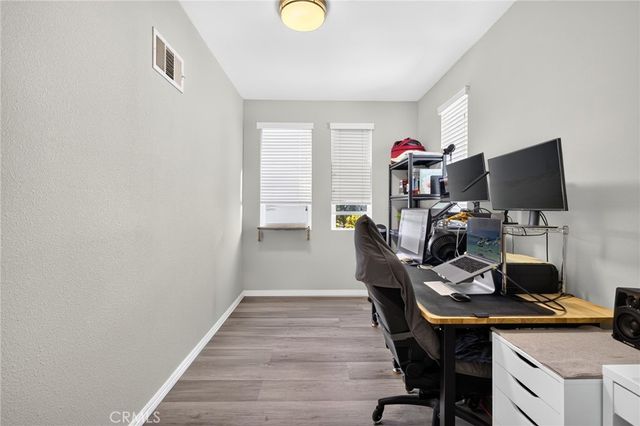 596 Katy, Upland, CA 91786