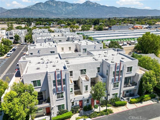 596 Katy, Upland, CA 91786