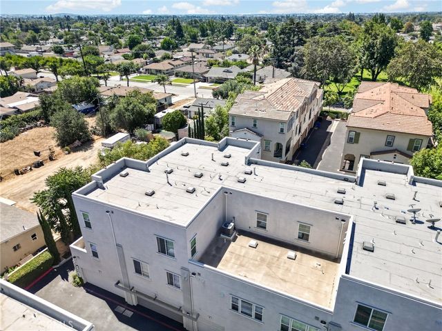 596 Katy, Upland, CA 91786