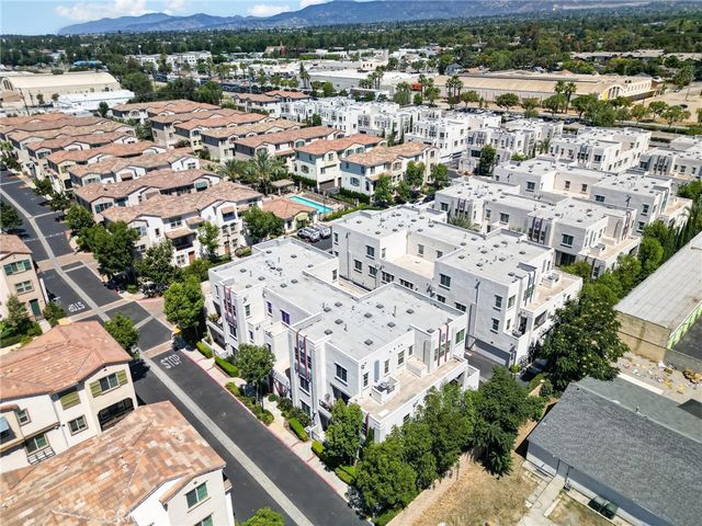 596 Katy, Upland, CA 91786