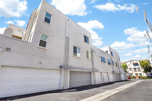 596 Katy, Upland, CA 91786