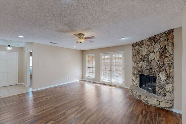 1904 N Irving Heights Drive, Irving, TX 75061