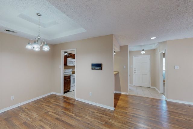 1904 N Irving Heights Drive, Irving, TX 75061