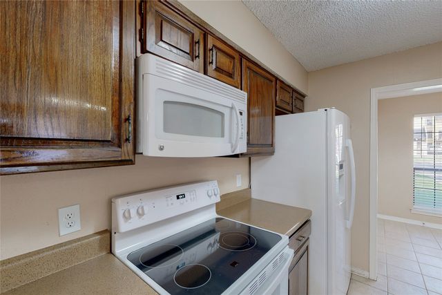 1904 N Irving Heights Drive, Irving, TX 75061