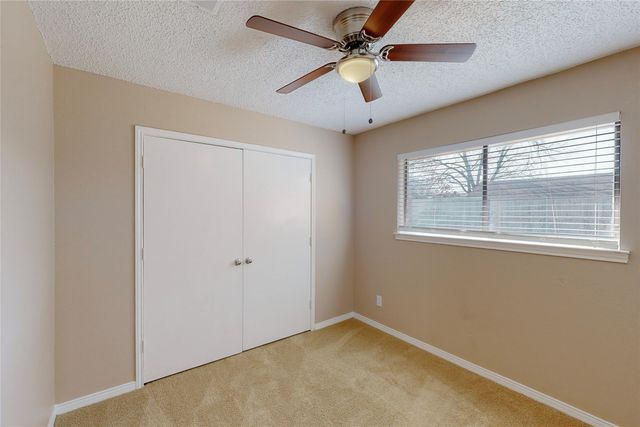 1904 N Irving Heights Drive, Irving, TX 75061