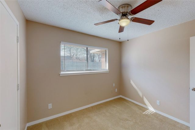 1904 N Irving Heights Drive, Irving, TX 75061