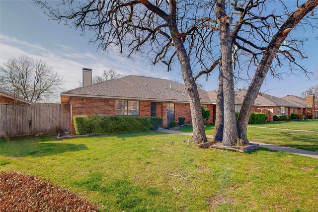 1904 N Irving Heights Drive, Irving, TX 75061