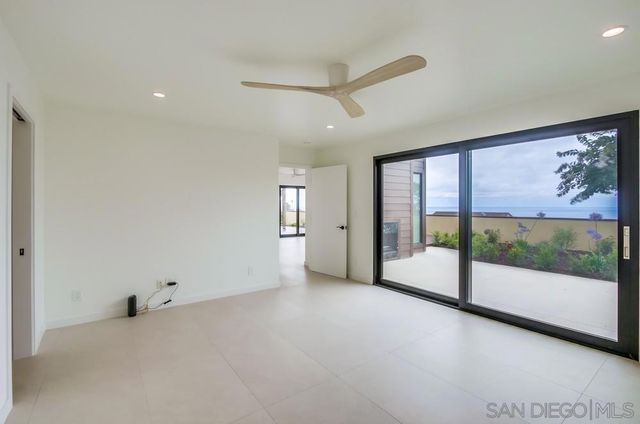 14066 Crest Way, Del Mar, CA 92014