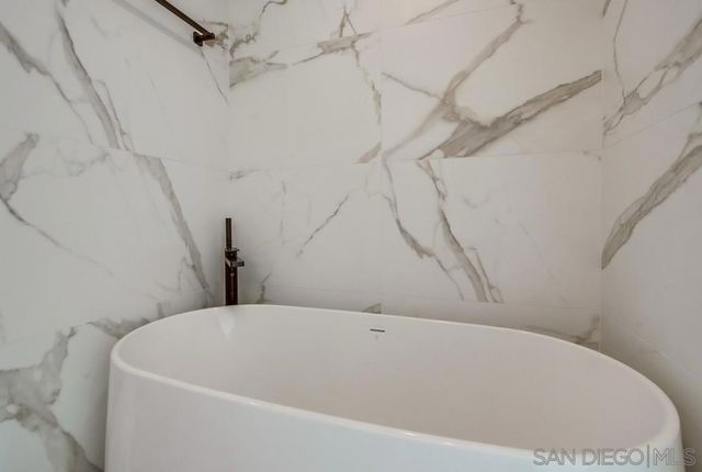 14066 Crest Way, Del Mar, CA 92014