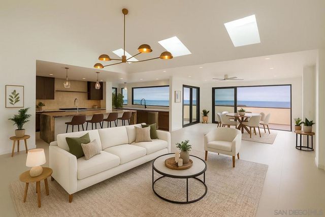 14066 Crest Way, Del Mar, CA 92014