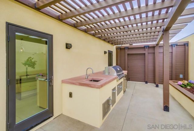 14066 Crest Way, Del Mar, CA 92014