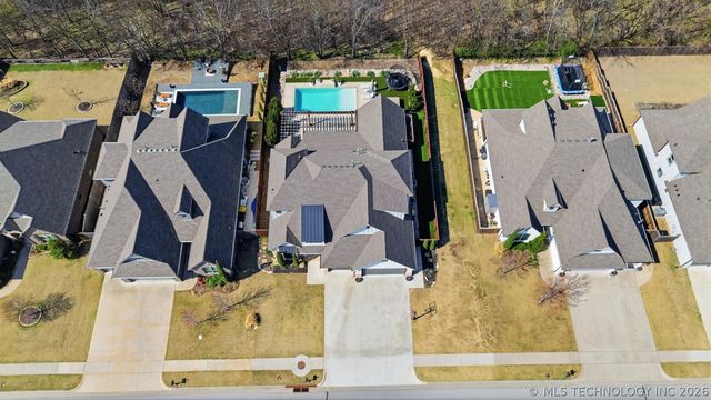 12010 S 68th East Avenue, Bixby, OK 74008