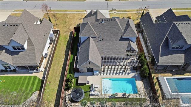 12010 S 68th East Avenue, Bixby, OK 74008