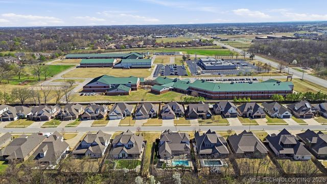 12010 S 68th East Avenue, Bixby, OK 74008