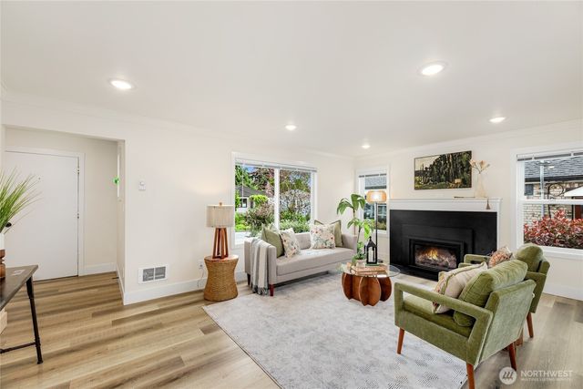 7737 21st Avenue NW #A & B, Seattle, WA 98117