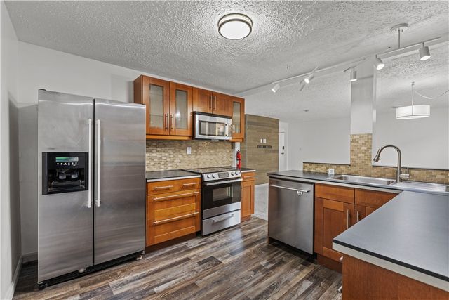 5523 Ellsworth Av. 12C, Shadyside, PA 15232