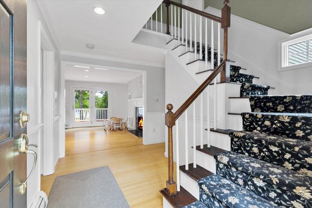 8 Winstons Path, Dennis, MA 02660
