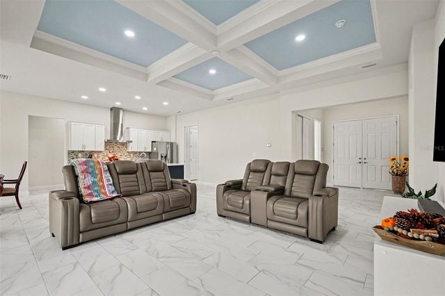 18117 PARAKEET ROAD, Weeki Wachee, FL 34614