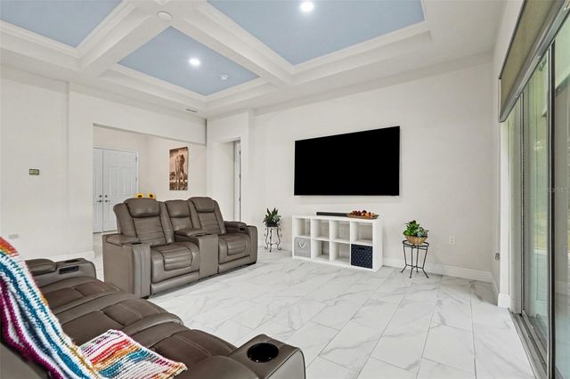 18117 PARAKEET ROAD, Weeki Wachee, FL 34614