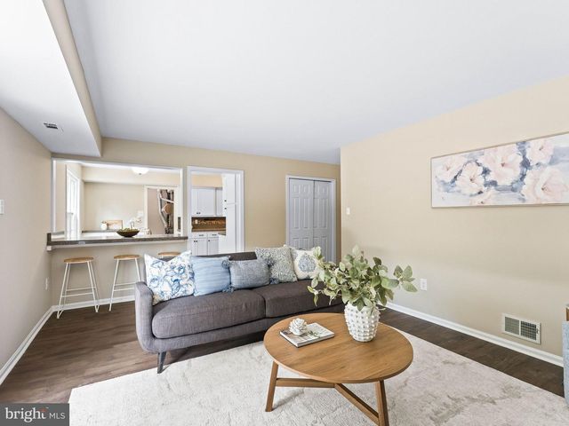 206 HARRIS DR, Sewell, NJ 08080