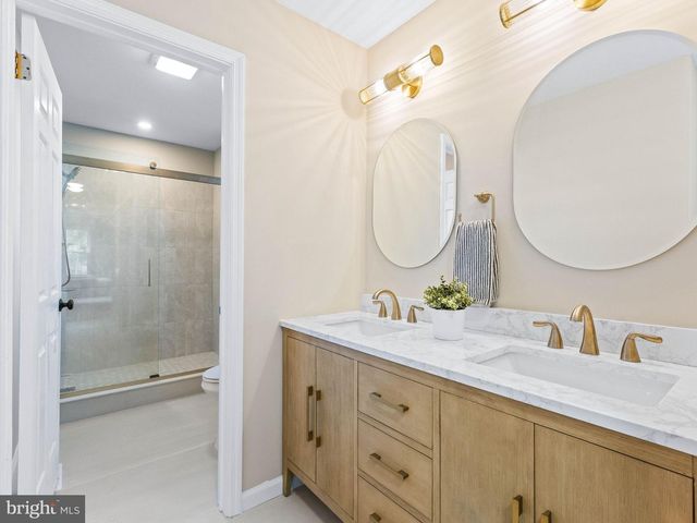 206 HARRIS DR, Sewell, NJ 08080