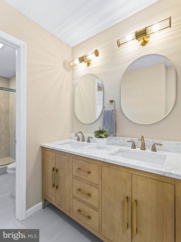 206 HARRIS DR, Sewell, NJ 08080