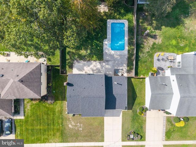 206 HARRIS DR, Sewell, NJ 08080