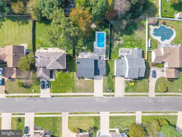 206 HARRIS DR, Sewell, NJ 08080