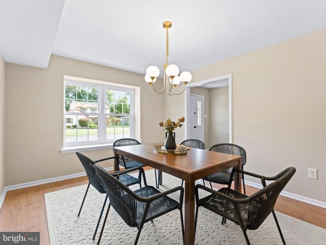 206 HARRIS DR, Sewell, NJ 08080