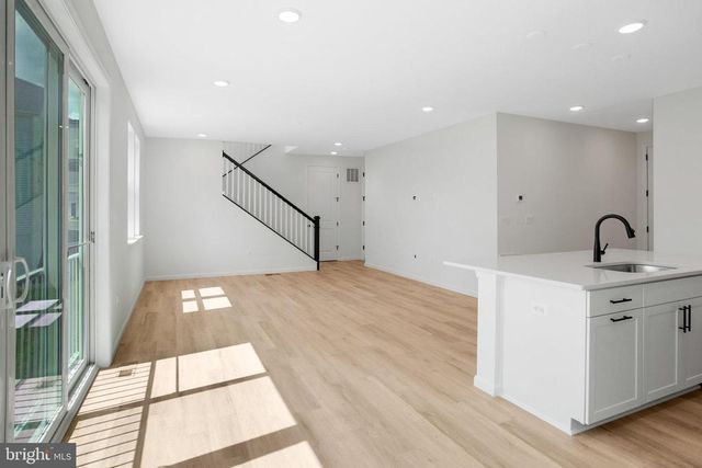 35598 PINE NEEDLE LN, Locust Grove, VA 22508