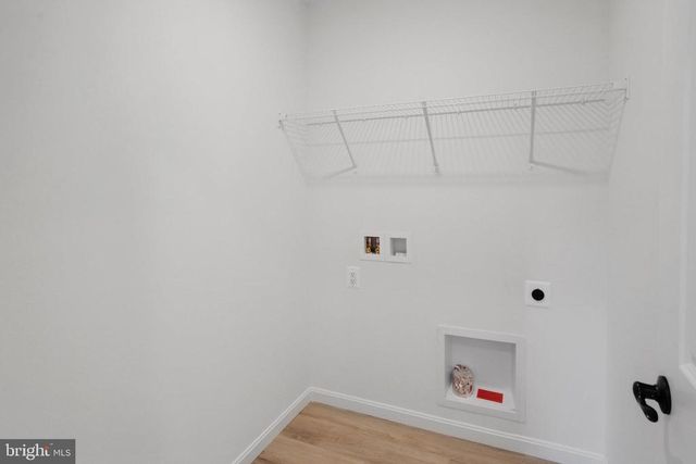 35598 PINE NEEDLE LN, Locust Grove, VA 22508